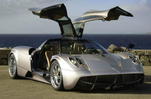 帕加尼Huayra 內飾奢華 外觀科技感十足 極速達363km