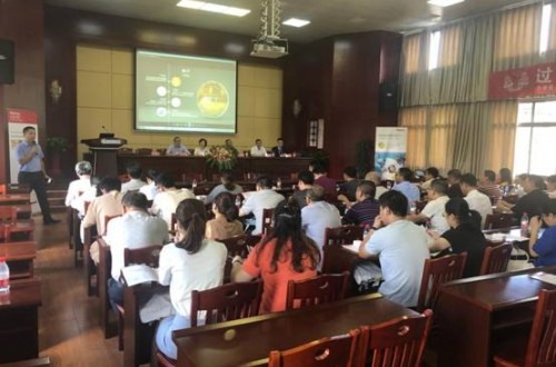 “中國過敏防治周”長汀縣組織汀州醫院、賽默飛、鼻諾舒舉辦宣傳過敏防治專題培訓班