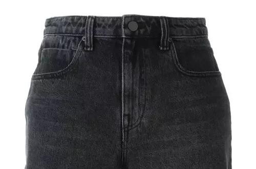 alexanderwang官網：亞歷山大王短褲幫你脫穎而出