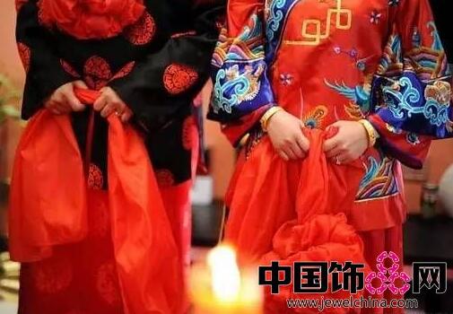盤扣，解不開的中國情“結”