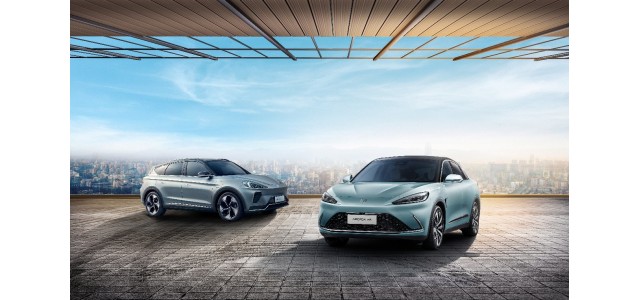 極狐展現國家隊實力，獲得中國民族汽車品牌榜大獎